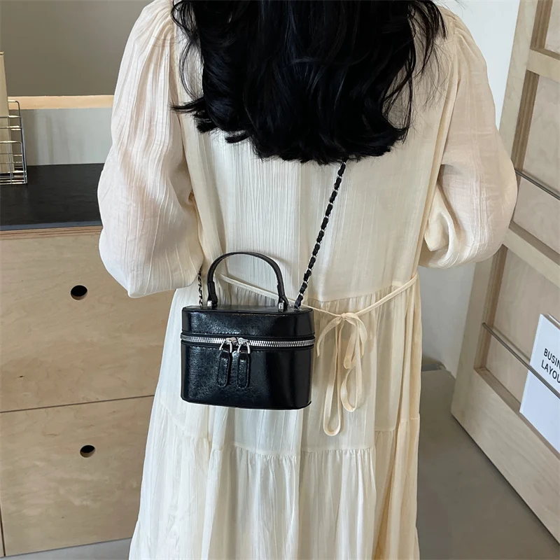 Mini Cute Solid Color PU Leather Box Shoulder Bag Handbags and Purses Designer Women 2024 Fashion Silver Chain Crossbody Bag