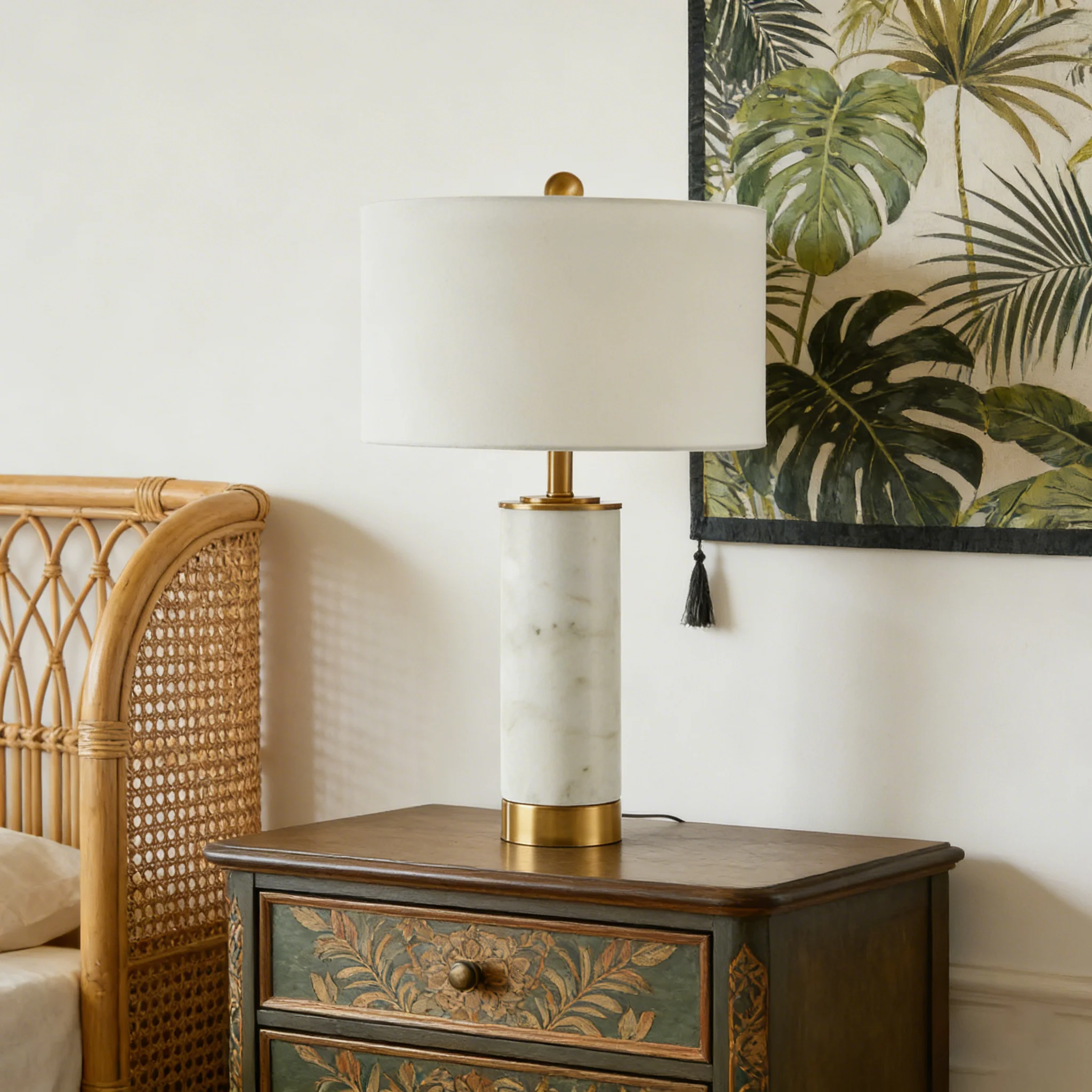 Modern minimalist and creative marble table lamp, American style, suitable for hotel bedrooms, living rooms, desks, bedside tabl