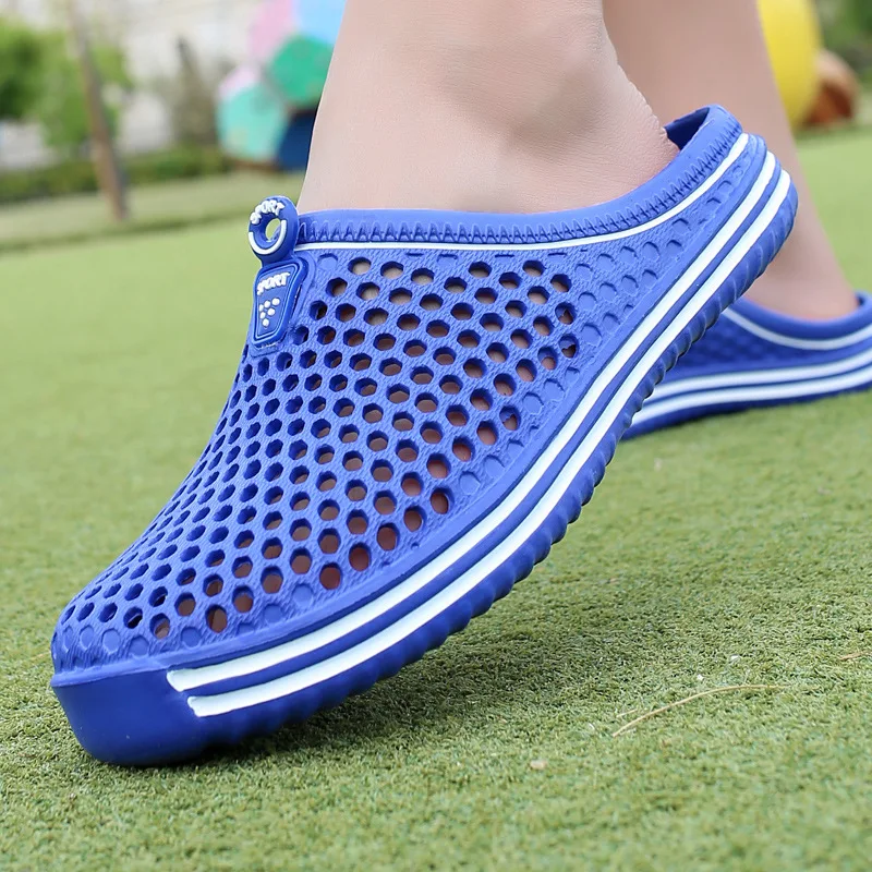 Fashion New Comfortable Sandals Men Summer Slippers Anti-Slip Sandals Classic Mules Walking Slids Sandals Beach Outdoor