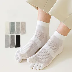 Calcetines cortos de malla transpirable para hombre, medias deportivas de cinco dedos, tobilleras, absorbentes del sudor, con punta dividida, para verano