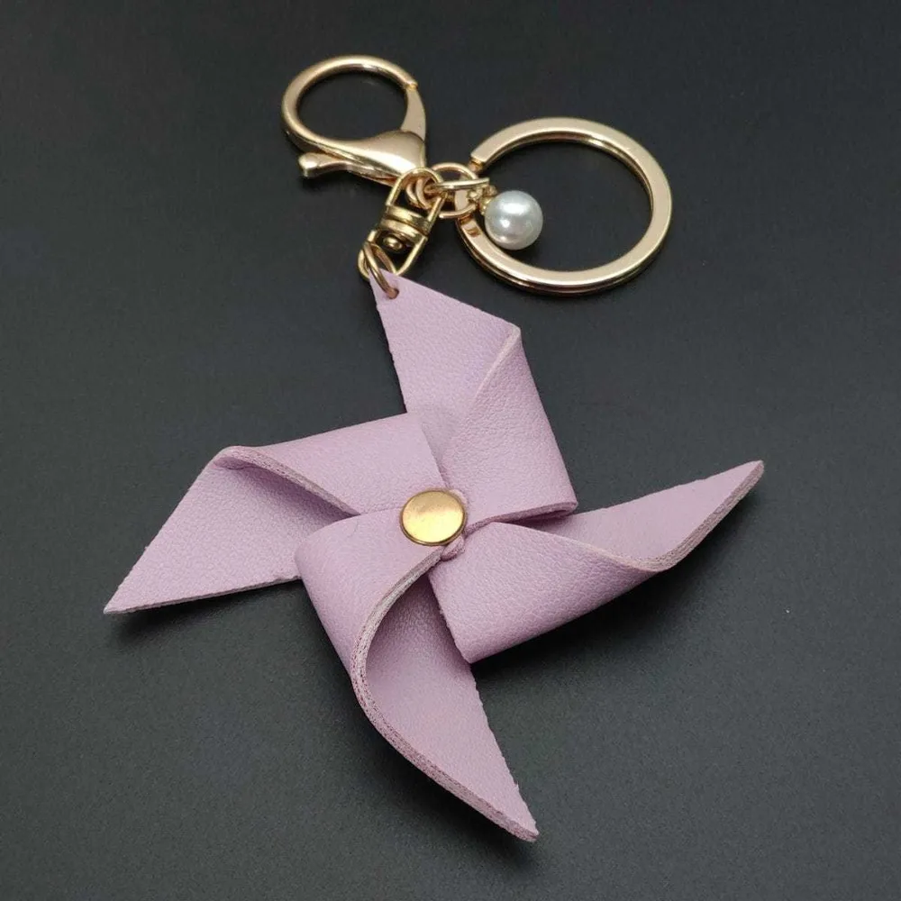 

Girls Woman Small PU Leather Keychain Car Keyring DIY Cute Cartoon Bag Pendant Key Chain Ring Small Gift Windmill for Child
