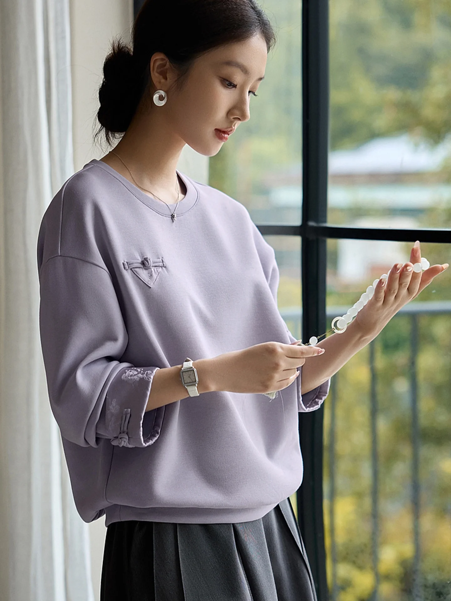 

Comfortable Breathable Loose Sweatirt Women's round Ne Design Sensation Early Autumn New Sle European High End Brand