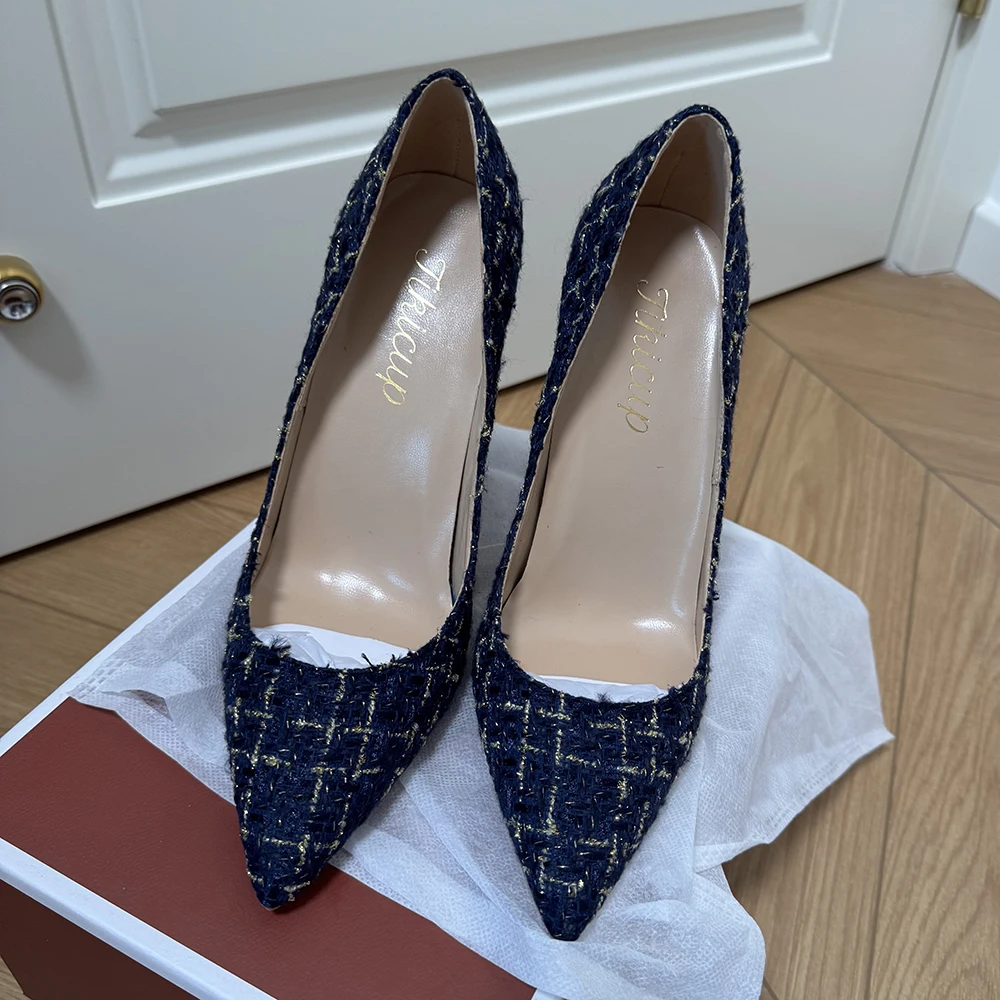 حذاء Tikicup للسيدات باللون الأزرق الداكن من التويد بمقدمة مدببة وكعب ستيليتو بدلة أنيقة مثالية لحفلات الزفاف، أحذية حفلات لليالي التاريخ