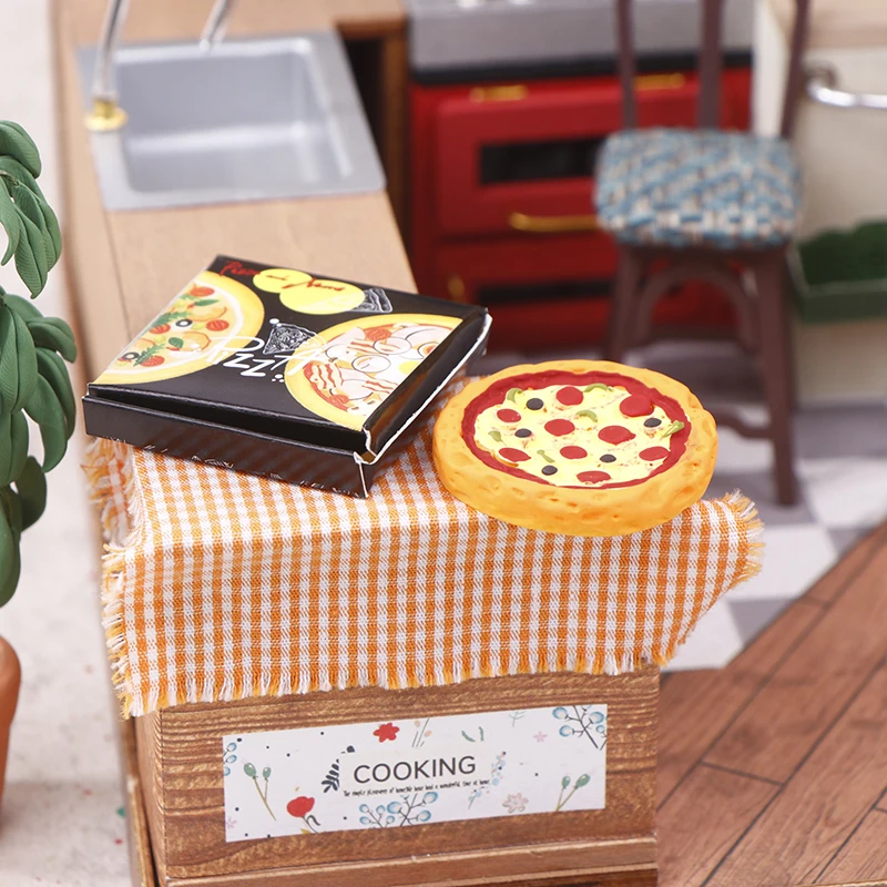 1Set 1:12 Casa delle bambole in miniatura Pizza con scatola di imballaggio Modello da cucina Accessori alimentari per la decorazione della casa delle bambole Giochi di imitazione Giocattoli regalo