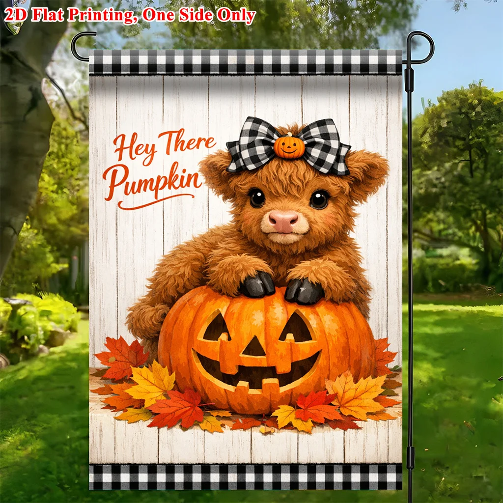 2D Garden Flag 1 Piece, Plush Cow and Pumpkin Contrast, Garden Flag Is Suitable for Home and Yard Outdoor Decoration, Holiday Atmosphere Decoration, Size 11.8x17.7 Inches, Excluding Flagpole