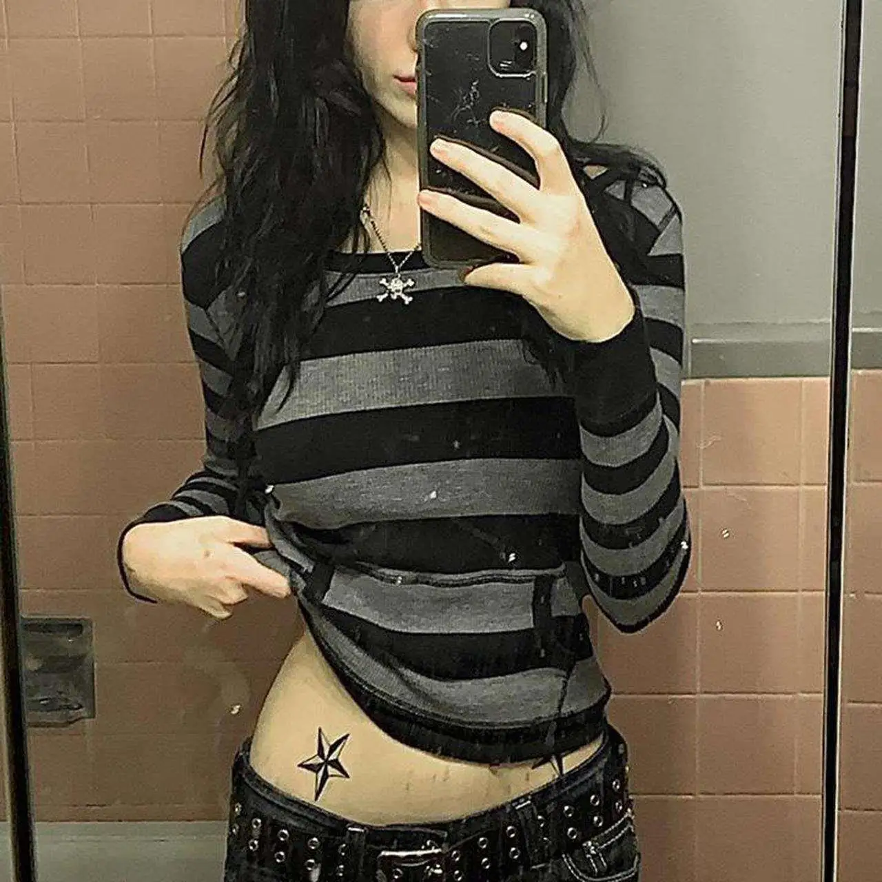 

Зимняя женская толстовка с длинным рукавом, базовый полосатый узор, круглый вырез, уличный стиль, черно-белый дизайн с цветовыми блоками