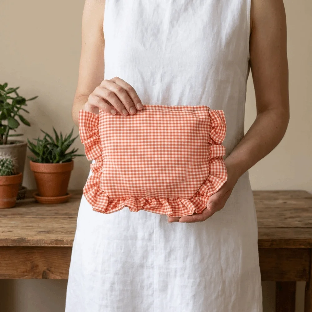 Durable Ruffle Plaid Makeup Bag Cloth Zipper Nylon Cosmetic Bag Large Capacity Korean Style Travel Storage Bag Unisex