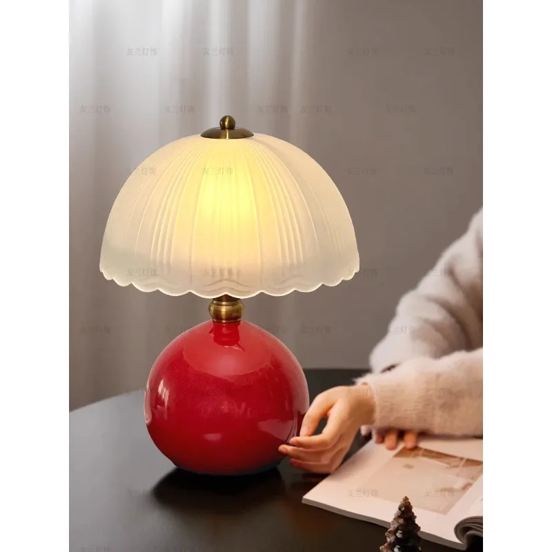 

Table lamp 2025 new bedroom bedside lamp wedding atmosphere light night lamp creative light luxury high-end master bedroom table