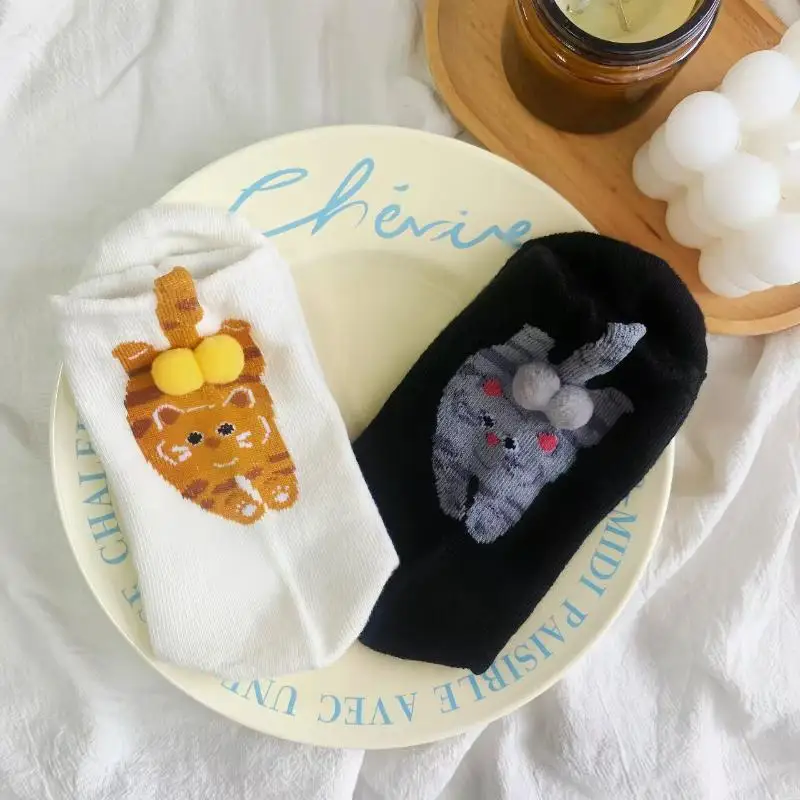 Meias de comprimento médio de gato fofo de desenho animado com sinos para mulheres, tamanho 36-42, meias esportivas de algodão, série de verão