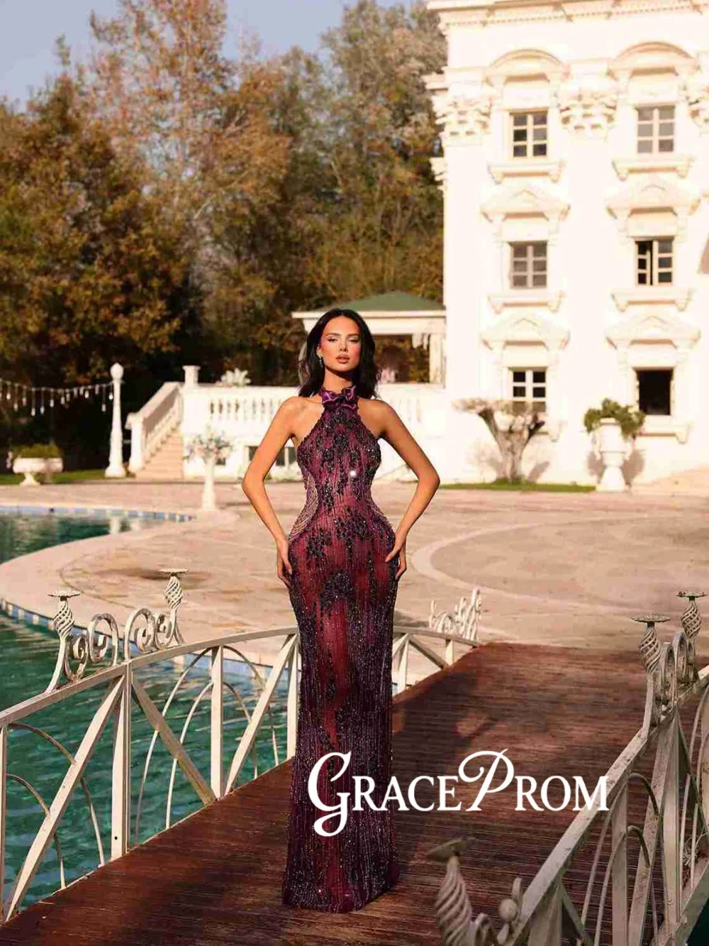 

Purple Sparkling Crystal Evening Dress Stunning Halter Floor-length Wedding Party Gown Customized Glamorous Banquet Gowns