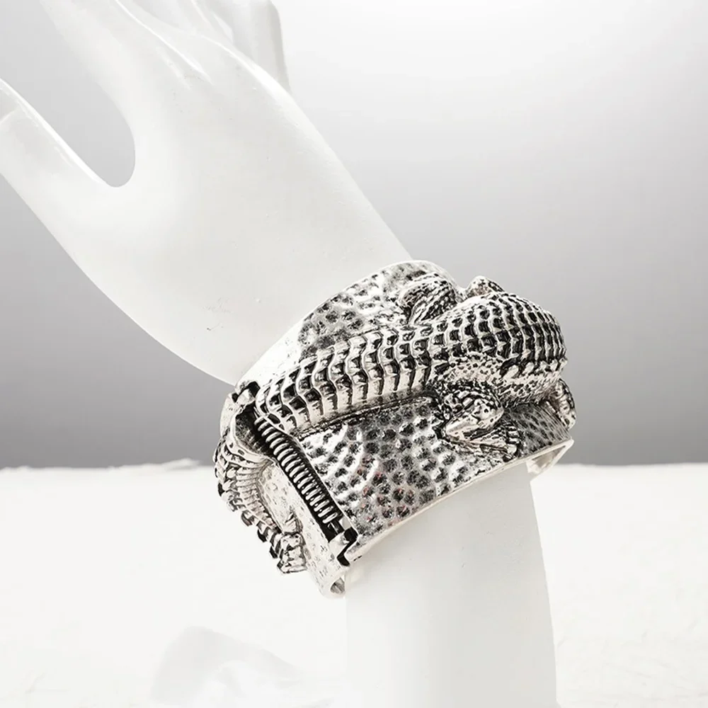 Wealthyboo Exotic Crocodile Punk Bracelet Thick Fashion Couple Style Silver Accessory for Men And Women Free Shipping