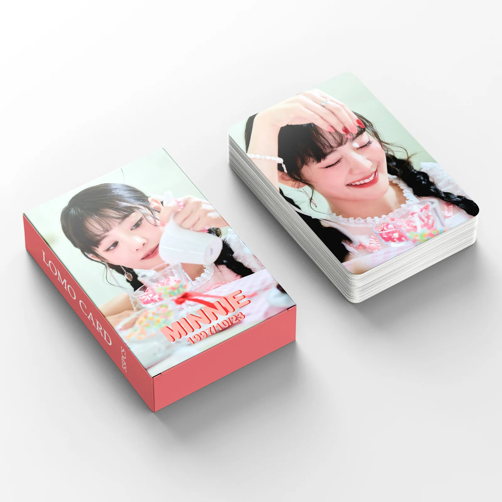

2024 Новая маленькая карта GIDLE MINNIE 55 ГРЕТИНГОВ С СЕЗОНА 2025 Маленькая карта MINNIE