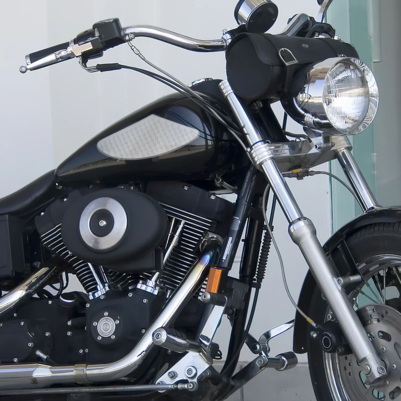 

1 Pair Motorcycle Fuel Pad Luminous Anti-Slip Insulation Grip Durable Rubber Sticker Protector For Gas Side Panel Motorcycle