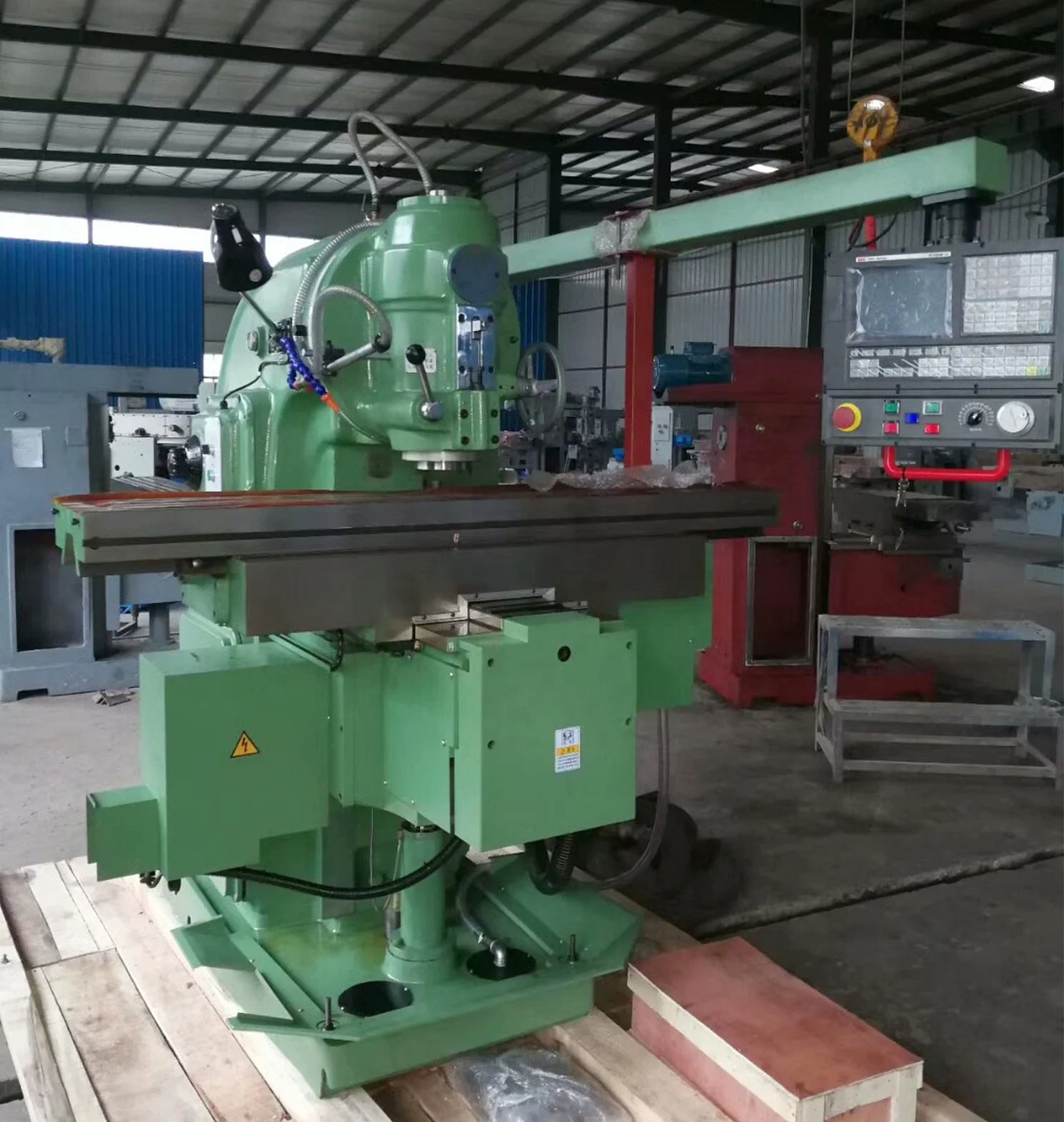 High Precision XK5032 CNC Metal Milling Machine With Horizontal Lifting Platform