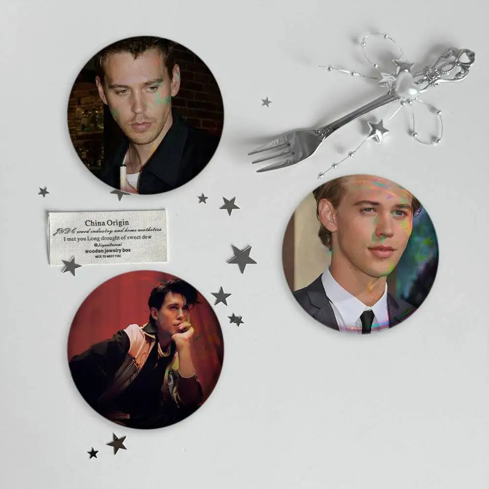 American-n Austin Butler Brooches Cartoon Badge Pins Backpack Hat Accessories Friend Gift