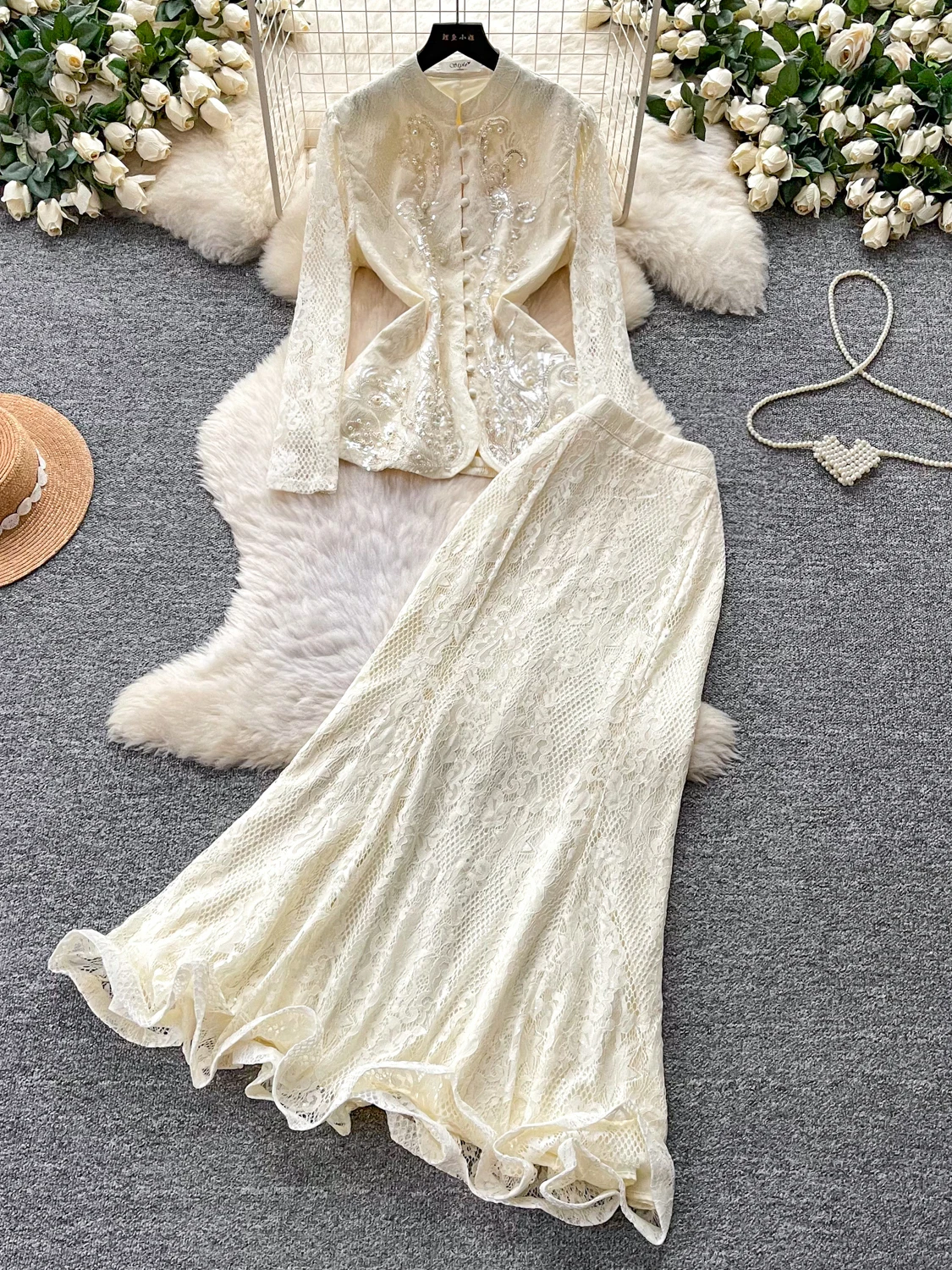 

Elegant Lace Two-Piece Set Women's V-Neck Belted Slim Fit Spring Autumn High Waist Pants Fashionable Business Casual Outfit
