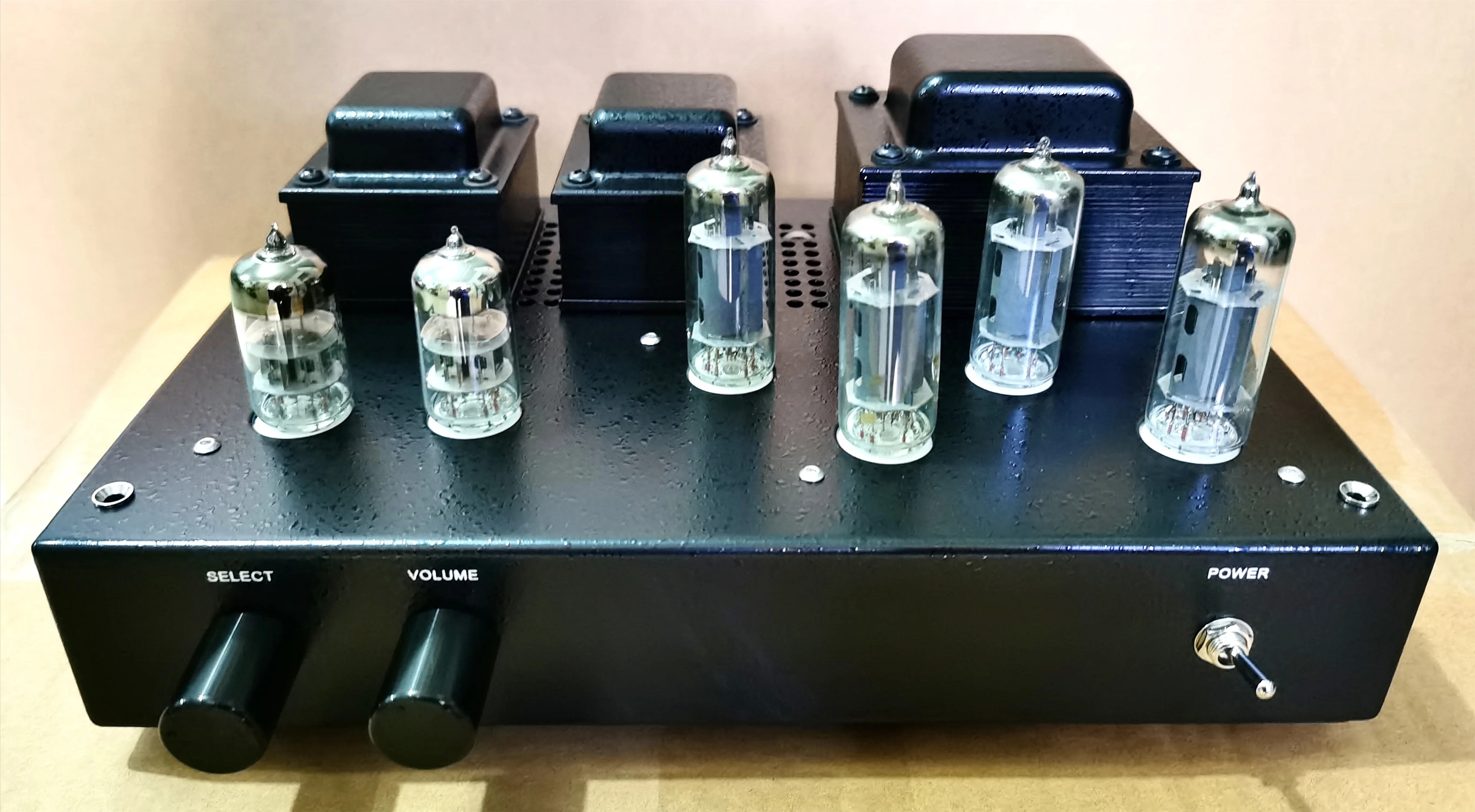 

Low power 2*12W desktop power amplifier 6P1 tube push-pull tube, frequency response: 20Hz-30kHz, 6P1*4, 6N2*2