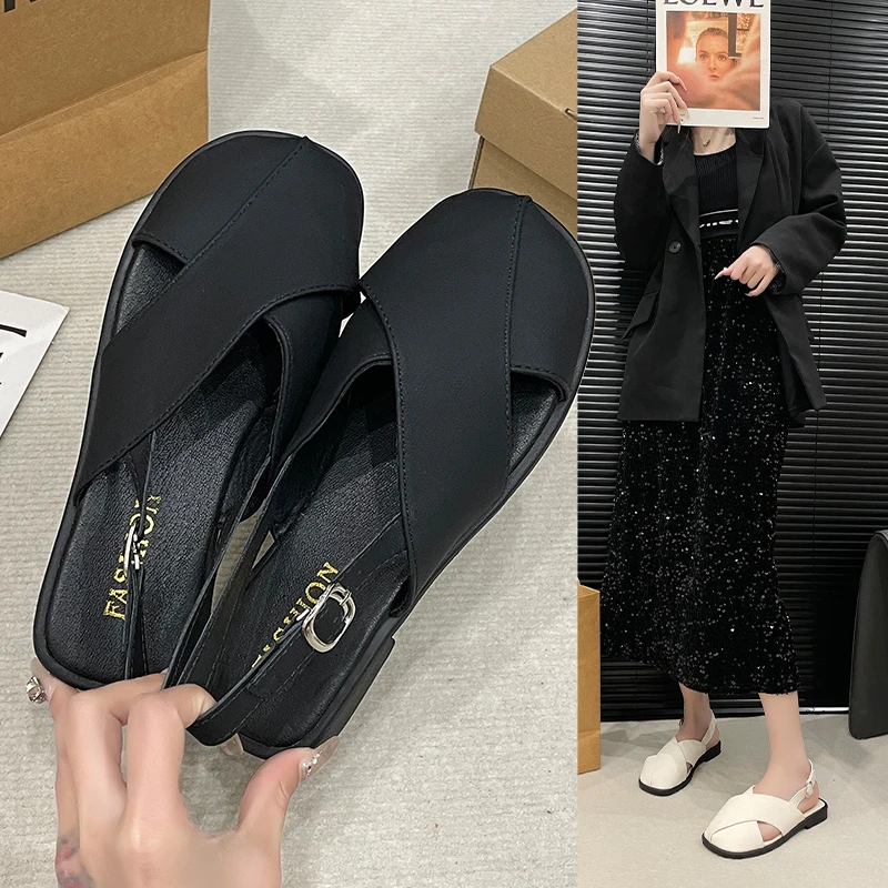 Popular retro baotou sandals female summer wear 2025 new French flat senior leisure comfortable flip-flops