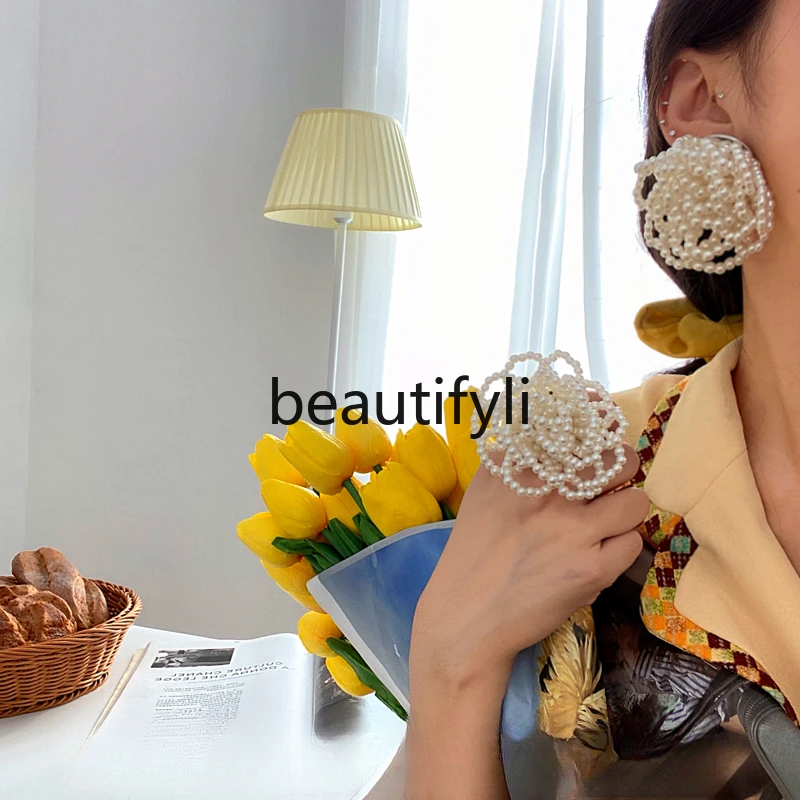 

Handmade beaded flower earrings retro temperament high sense multi-layer pearl hollow petal large stud earrings