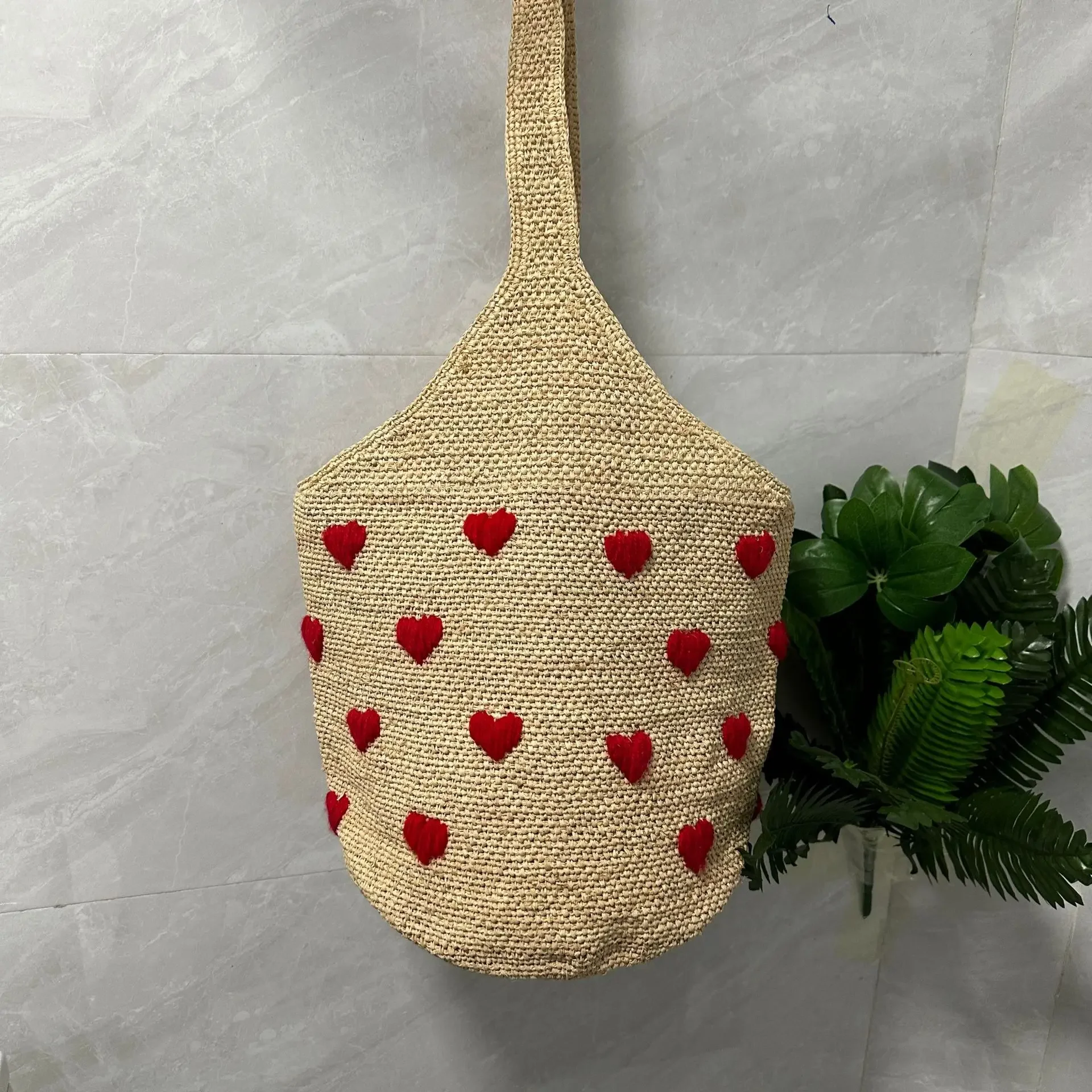 

Heart Embroidery Raffia Straw Bag Summer Travel Shopper Tote Bags for Women Shoulder Bag Handmade Woven Beach Bags Bucket Purse