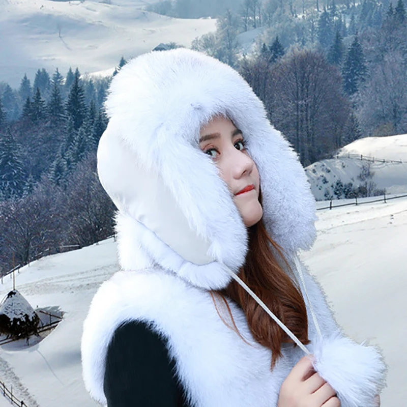 Women Natural Raccoon Fur Caps Lady Real Fox Fur Cap Pompon Ushanka Hats for Winter Thick Warm Ears Fashion Bomber Pom Pom Hat