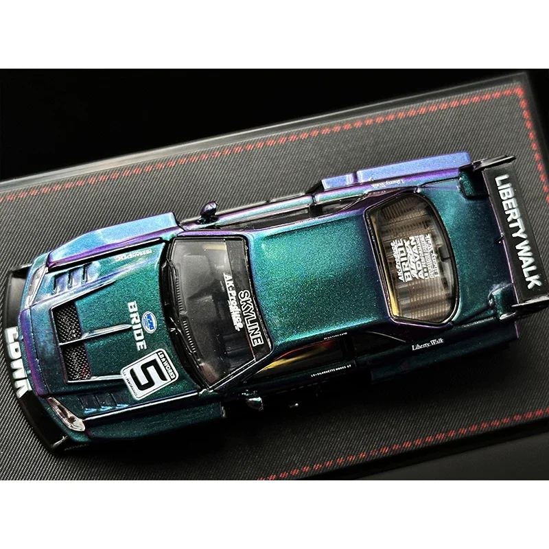 Street Weapon 1:64 LBWK Skyline GTR ER34 Super Silhouette Chameleon Opened Hood Diecast Diorama Car Model Collection