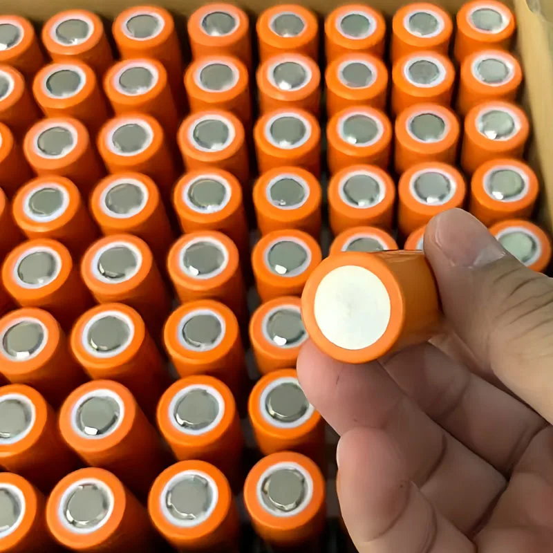 Nová lithium-iontová baterie třídy A 3,7 V 5000 mAh s vysokou kapacitou 21700, 10C, vysoce výbojná, pro elektrické nářadí, bezcelní dodání v EU/USA - náhled 6