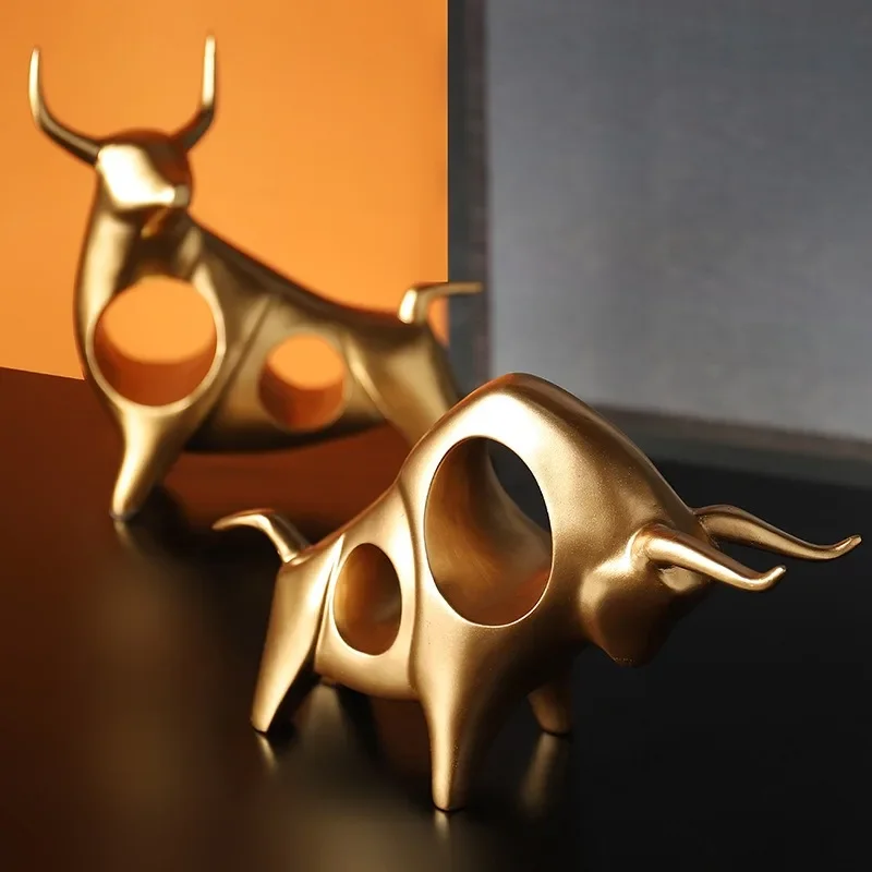 YuryFvna Creative Cow Ornaments Ox Figurine Lucky Resin Bull Crafts Office Table Decorations Fashion