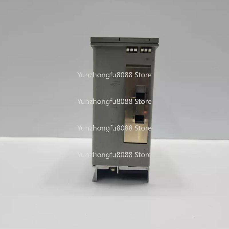 New 6DR 2001-1 DR20 process controller/AC 220/240 V with K output output power supply