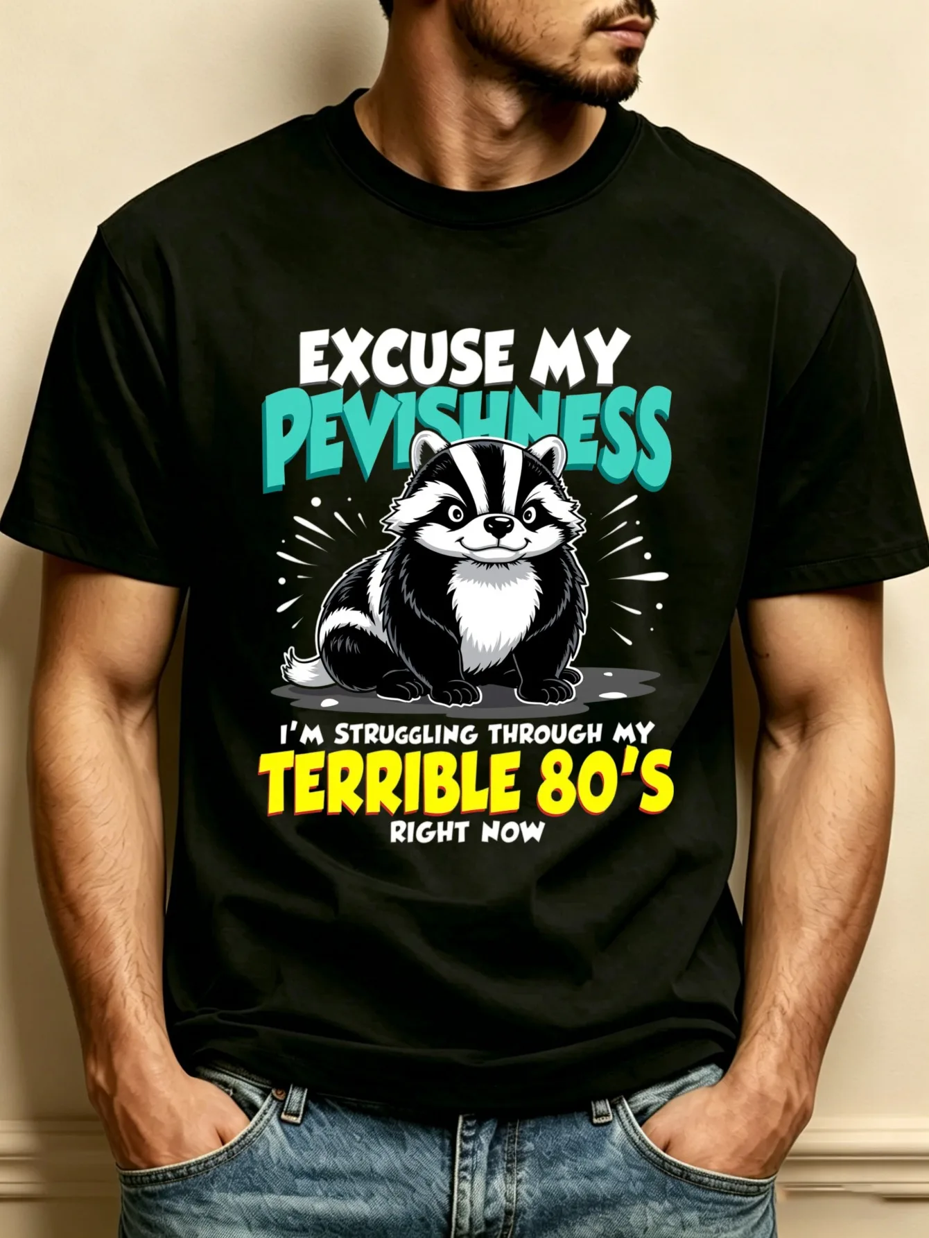 Cartoon Skunk Design, Funny Text, Men's Crew Neck T-Shirt, Loose Fit, Fashionable and Versatile, Soft and Comfortable Fabric, Suitable for Daily Wear and Holiday Gifts, Featuring the Phrase 