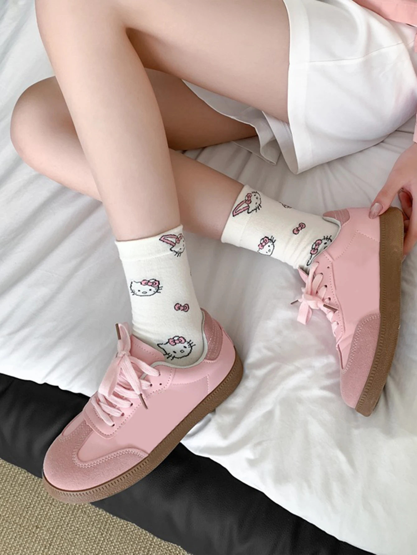 5/10 /15Pairs random of miniso  version Academic style sanrio Cartoon pattern Hello Kitty Cute and sweet Women's Mid-Calf Socks image 4