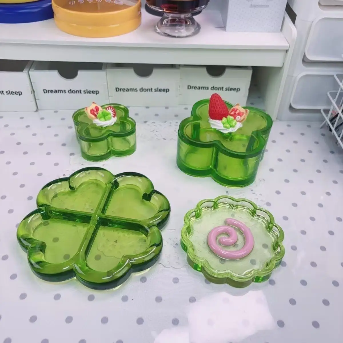 Japanese Showa Storage Box Plate Ornaments Classic Four-leaf Clover Fresh Glue Cute Set Finished Product Decoration Bestie Gift