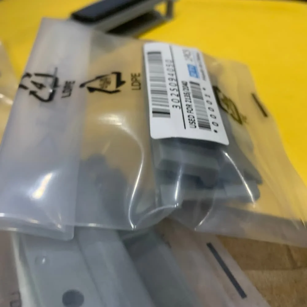 

5pcs 302S094050 ADF Separation Pad for KYOCERA M2040 M2135 M2540 M2635 P2040 P2235 P2335