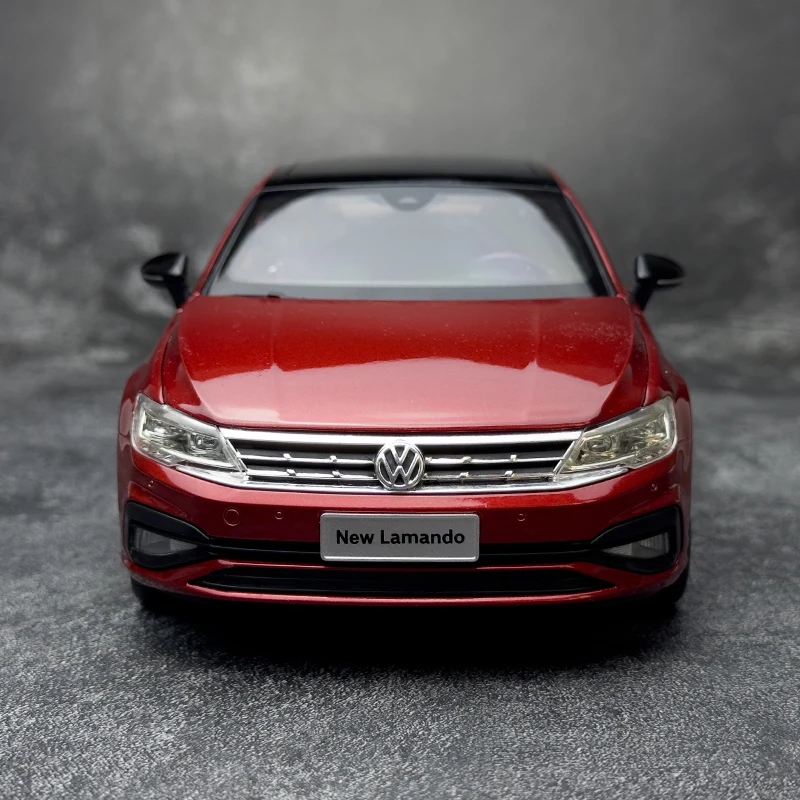 New 1:18 VW Lamando Alloy Car Model Diecasts Metal Vehicles Car Model High Simulation Collection Childrens Toys Gifts Decoration