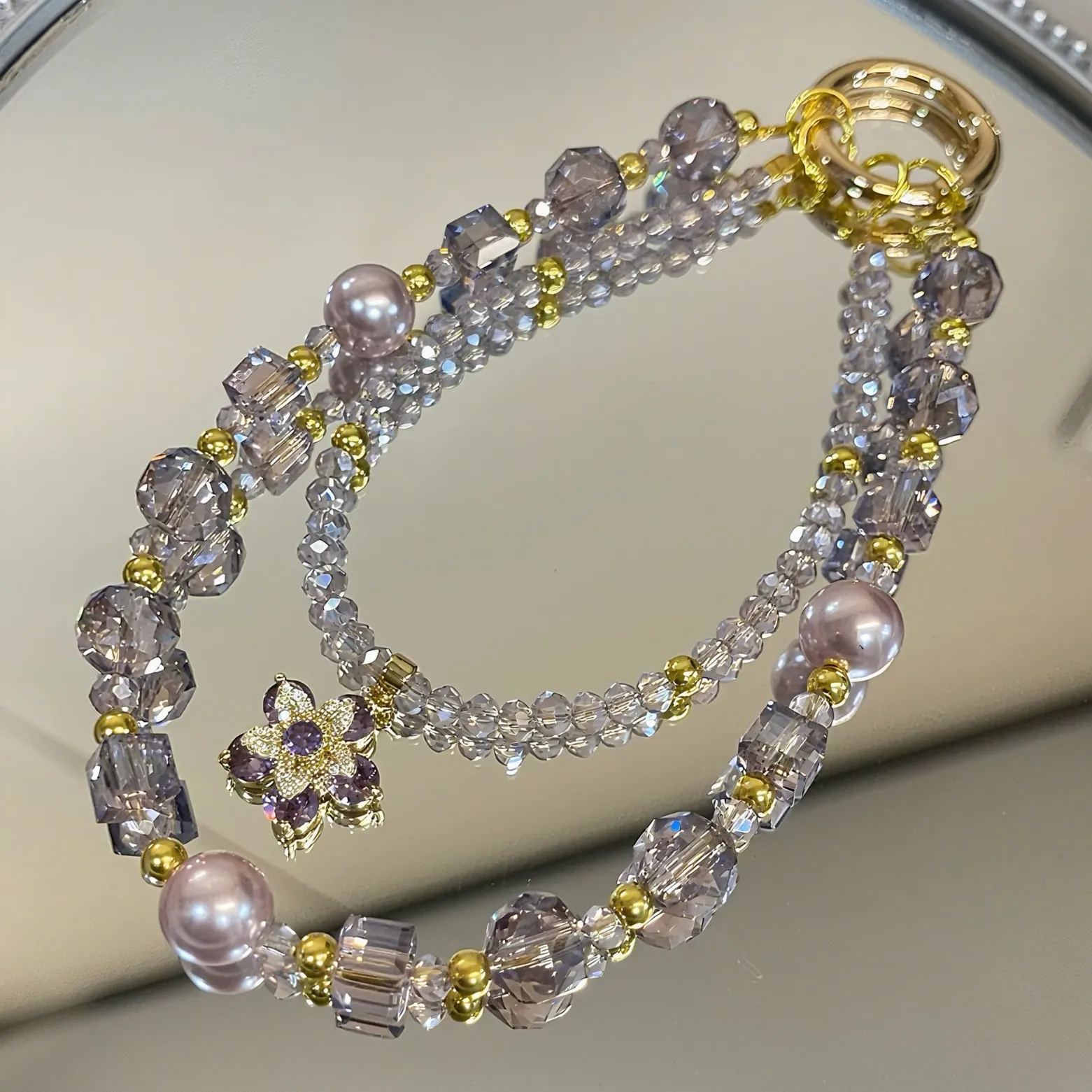 

Extravagant Elegant Amethyst Pearl Mobile Phone Chain Rotatable Pendant Niche Non-collision Light Luxury Bag Key Pendant