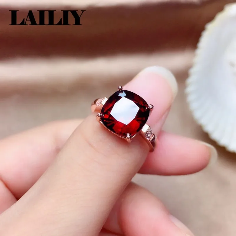 Women's 925 Sterling Silver Adjustable Ring with Garnet