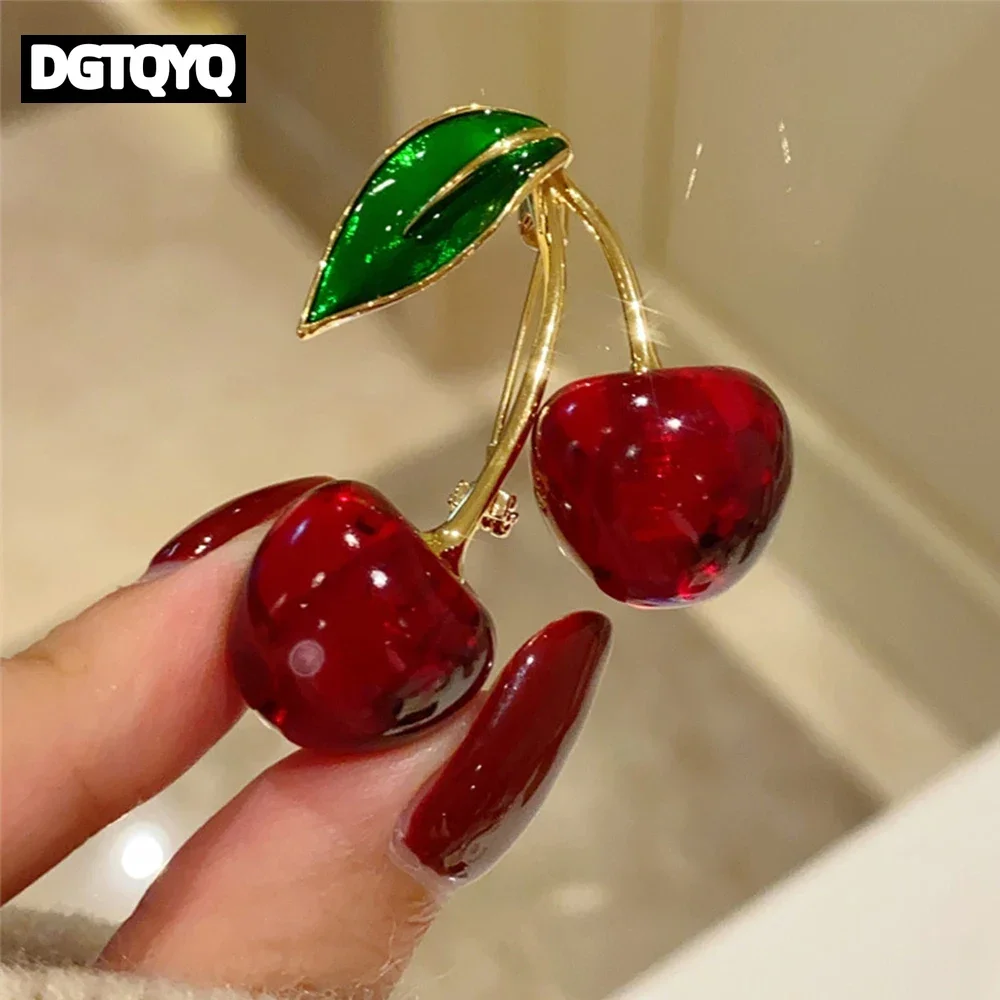 Fashion Crystal Dark Red Cherry Brooches For Women Clothing Cute Alloy Crystal Fruit Enamel Pins Party Jewelry Costumes Badge