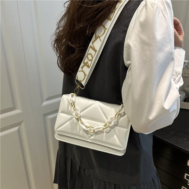 2025New Summer Stylish Commuter Women's Small Square Bag Trendy Fashion Simple Single Shoulder Small Bag
