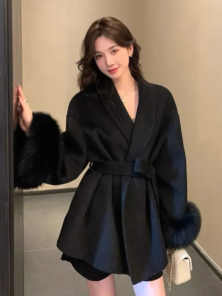 Thumbnail 4 - #4 Womens Wool Coats Comparison Guide