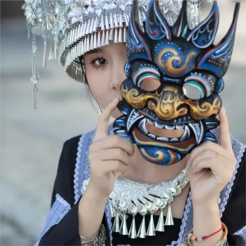 Nuo Opera Mask Wooden Carving Decoration Pendant Travel Photography Stage Performance Prop Chinese Style Pure Handmade Mask ZJ39 - view 4