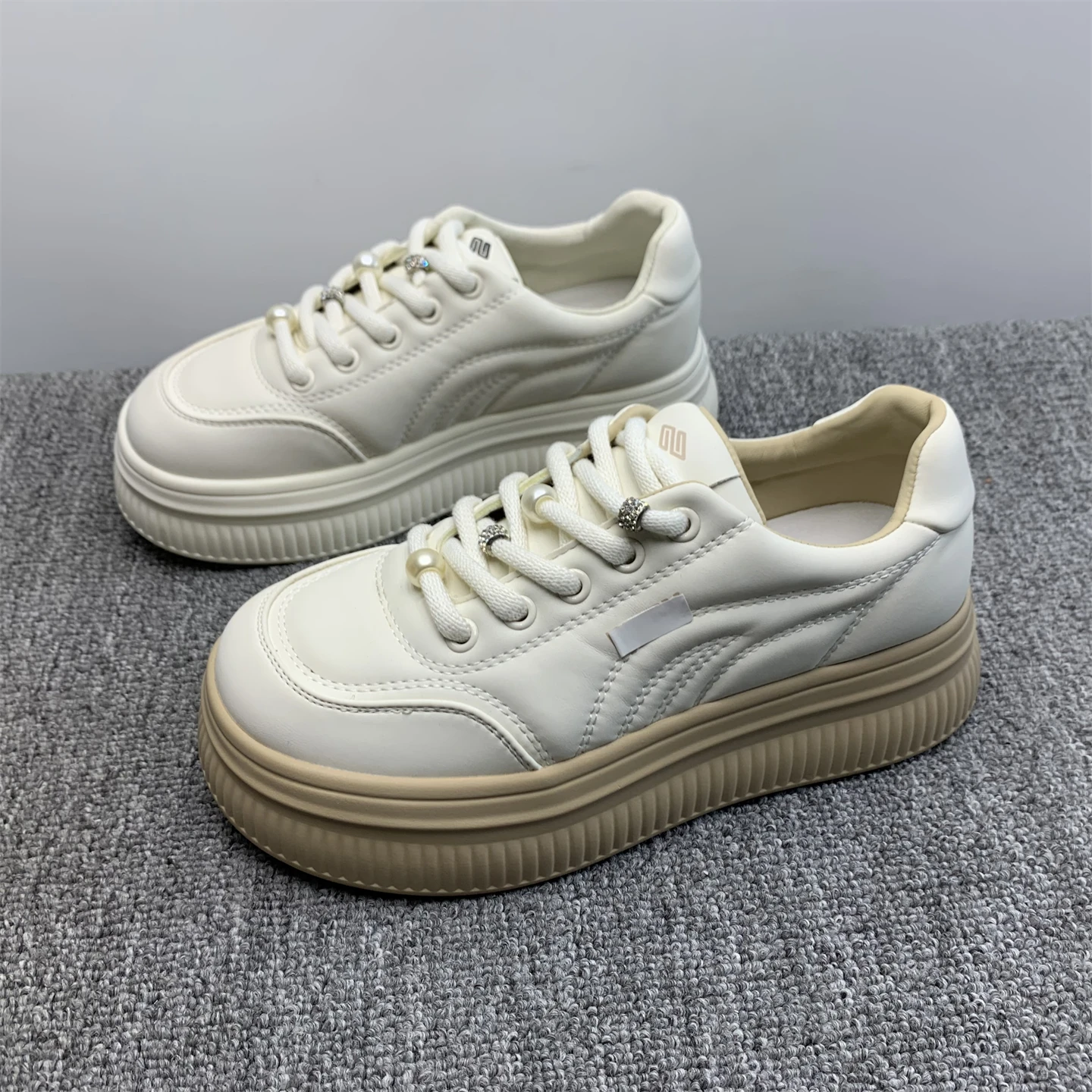

Women's Casual Thi Bot Leather Sneakers Breathable Faionable Korean Sle Versatile Flat Heel round Toe Color