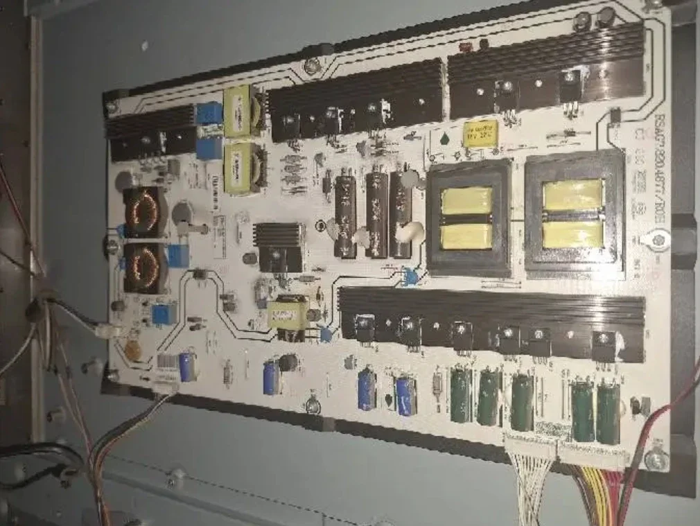Original secondhand or Substitute RSAG7.820.4877 ROH Power supply board for Hisense LED65K680X3DU LED65K560J3D