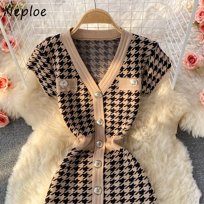 Neploe Grace Unique Bird Lattice Knitted Dress Women V-neck Short Sleeve Contrast Color Vestido Mujer Summer New Stylish Robe