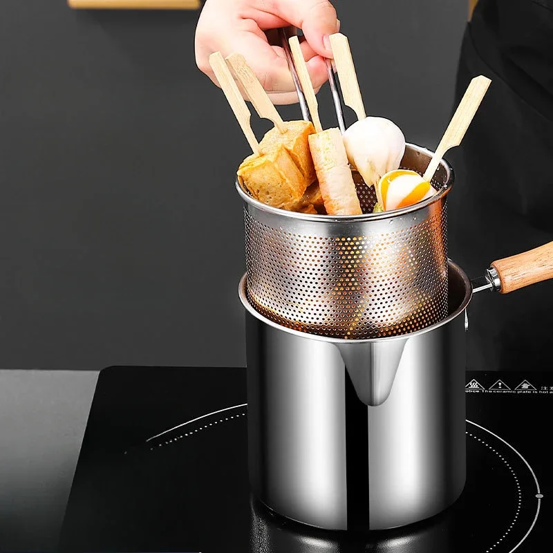 304 Stainless Steel Deep Fryer Simple Household Kitchen Fuel Saving Mini Deep Frying Pans Multi-functional Fryer with Strainer