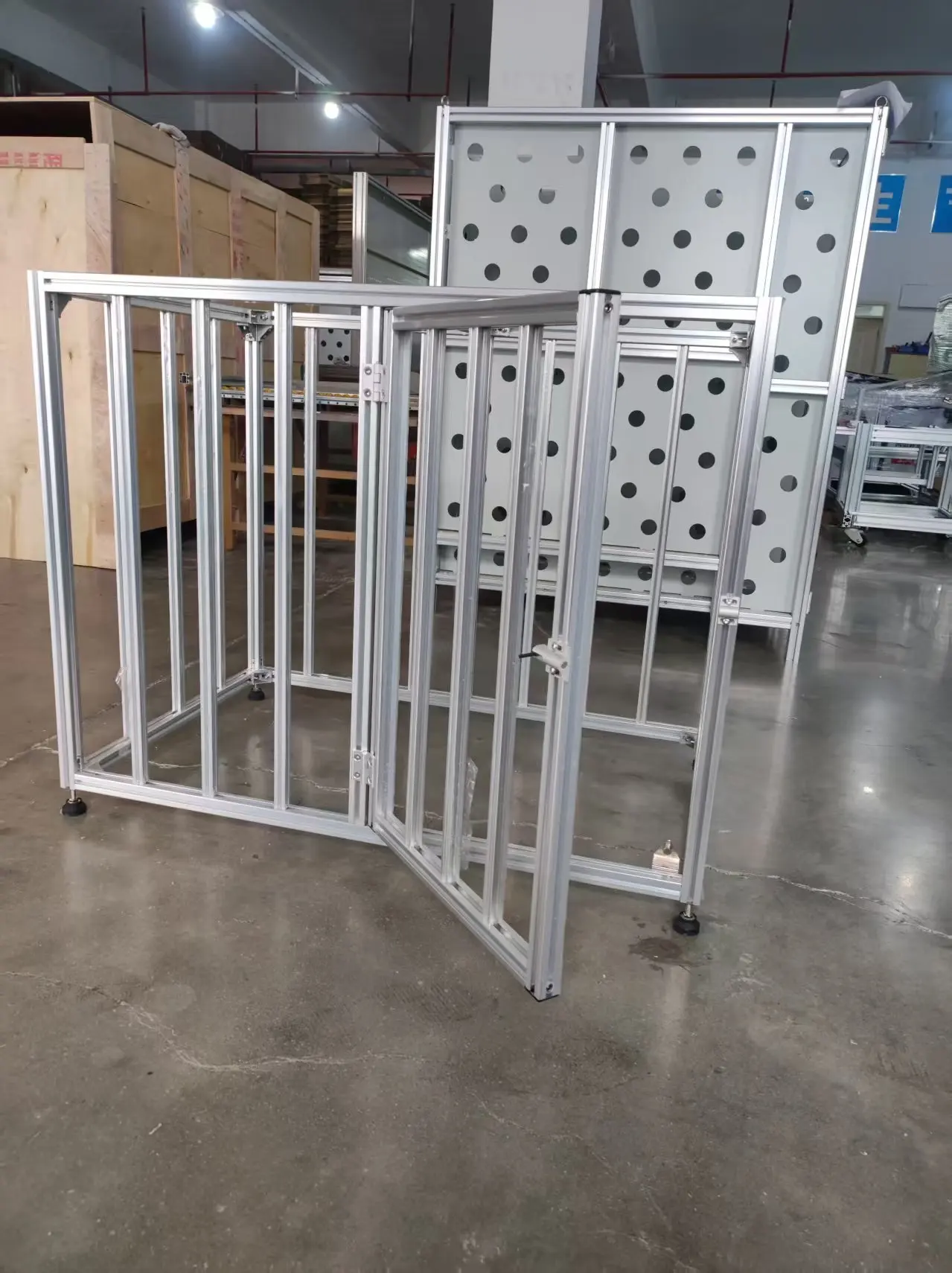 

Customized Dog Cage Aluminum Alloy Mobile Kennel 2020 3030 Series T Slot Aluminum Extrusion Profile Frame