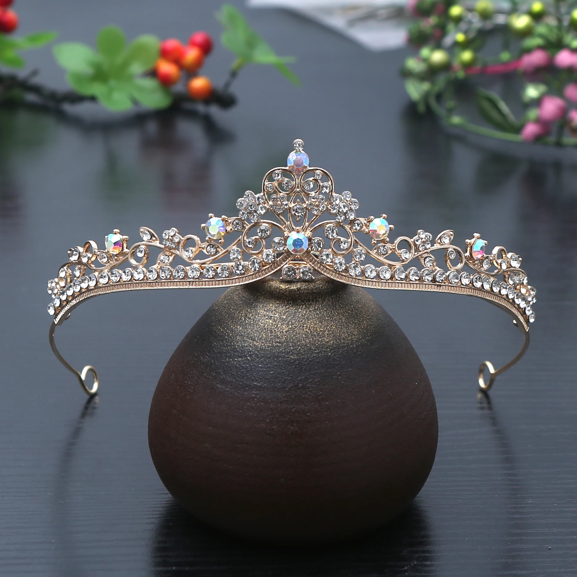 Tiara con strass placcati in argento da 1 pezzo, design delicato in filigrana, decorazioni in cristallo scintillante, perfette per matrimoni, balli di fine anno
