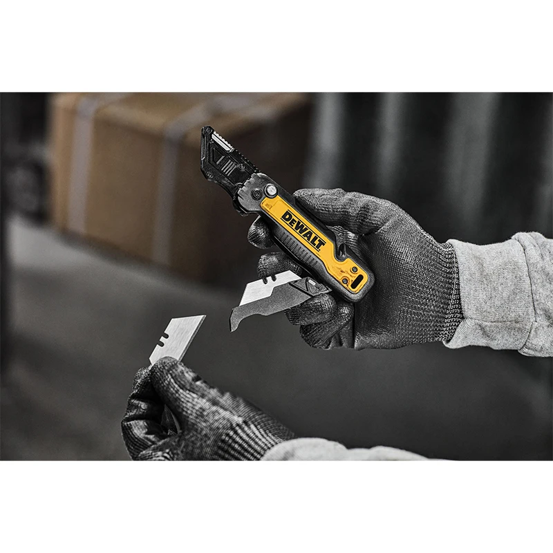DEWALT DWHT10992 Foldable Utility Box Cutter, Quick Change Blade Pocket Knife with Internal Spare Blade Storage