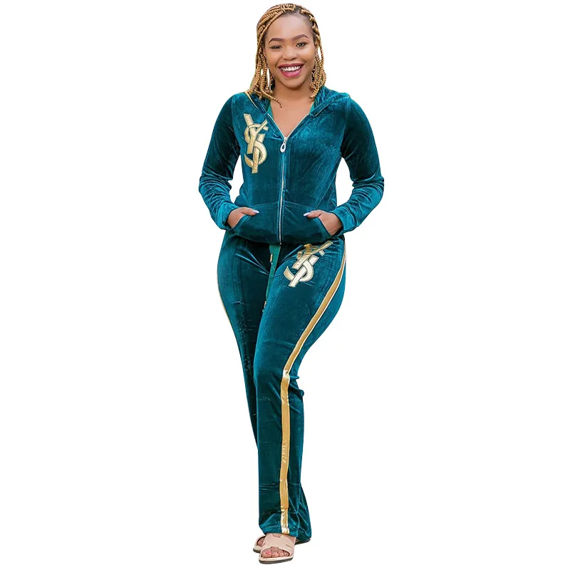 

2024 Plus Size 2 Two Piece Tracksuit Set Women Sportwear Casual Velvet Letter embroider Tops Shorts Suit Famous Outfits Playsuit