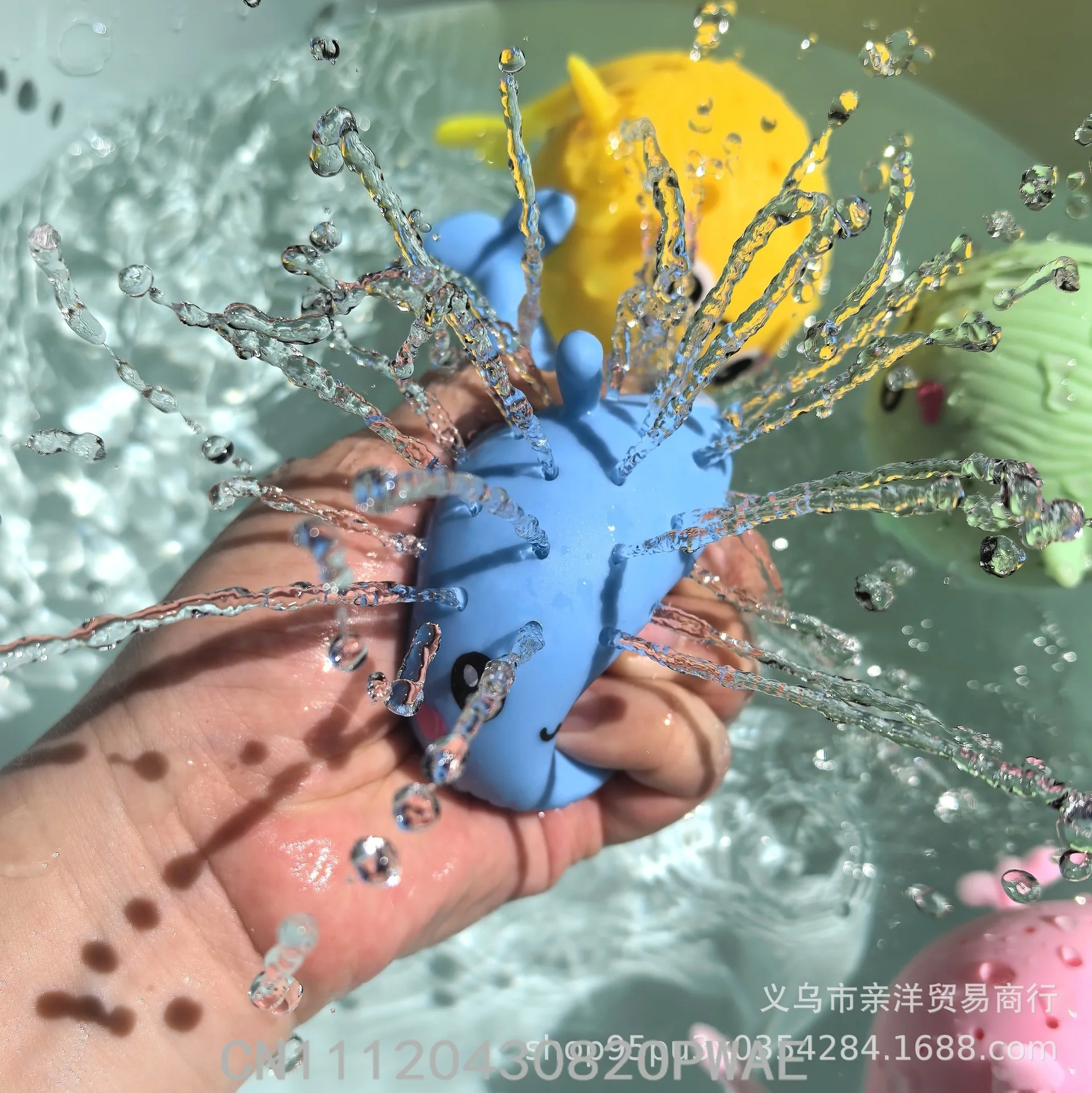 

Playing with Whales, Pinching, Music, Water Spray Toys, Marine Animals, Whales, Children's Bathing Pool, Beach Interactive Toys