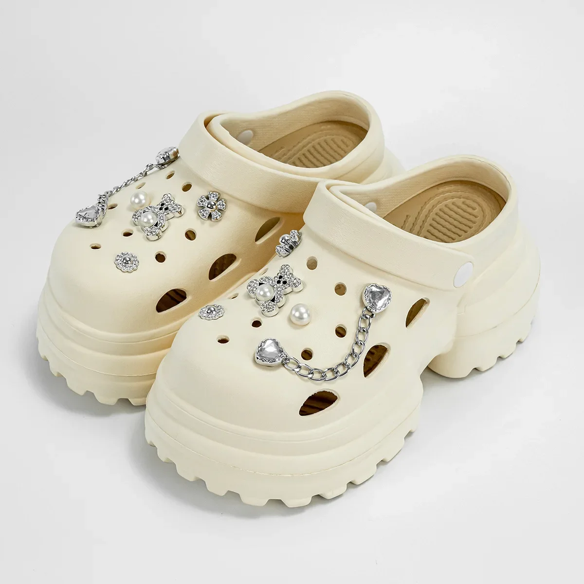 

Bling Pearls Diamond Cute Bear Decor Vented Clogs Slides 10CM Outdoor Beach Sandals Summer Girls Slippers Women Shoes